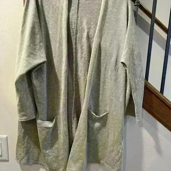 Donni Ribbed Cardigan in Sandwash - Picture 1 of 2